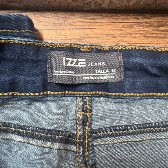 IZZE High Rise Dark Indigo Jeans - Picture 5 of 5